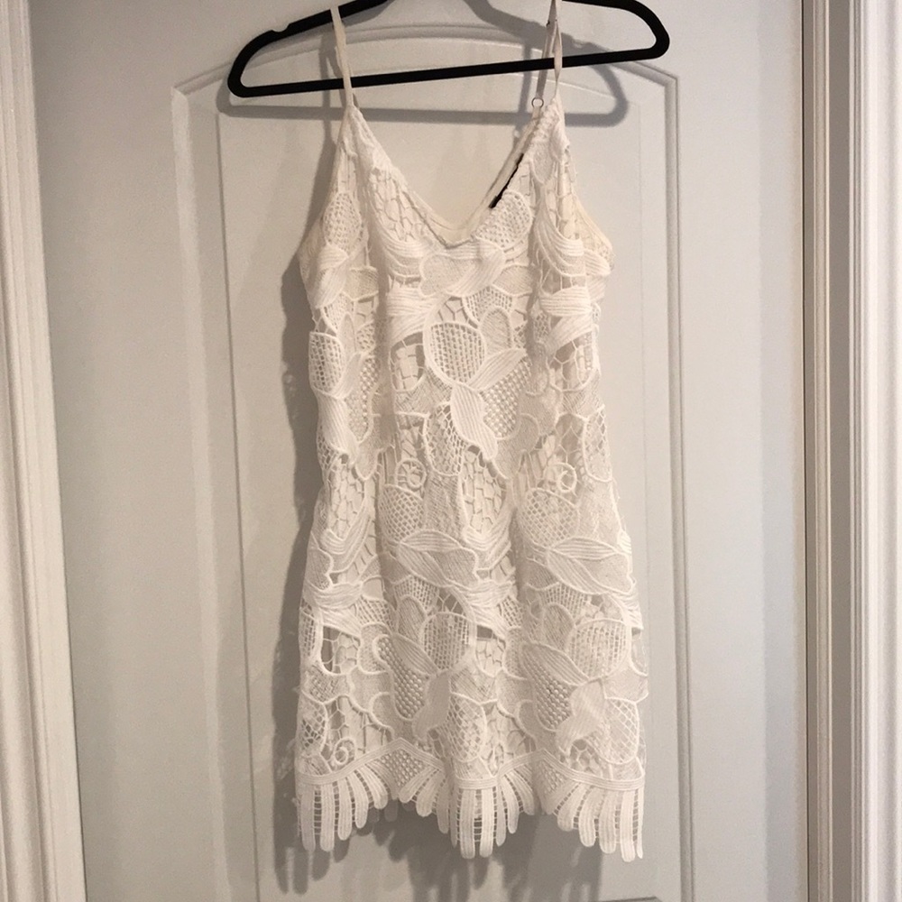 White lace express dress